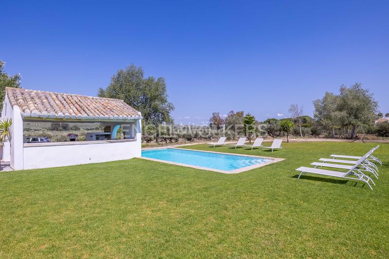 Foto e2a2d765-20d8-40e6-a586-46be0c9e1272. Masia amb calefacció piscina a Colegio Europa Espartinas