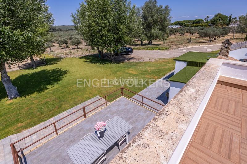 Foto f7ff1a0f-5b23-47e9-9160-b4df9a493eaf. Masia amb calefacció piscina a Colegio Europa Espartinas