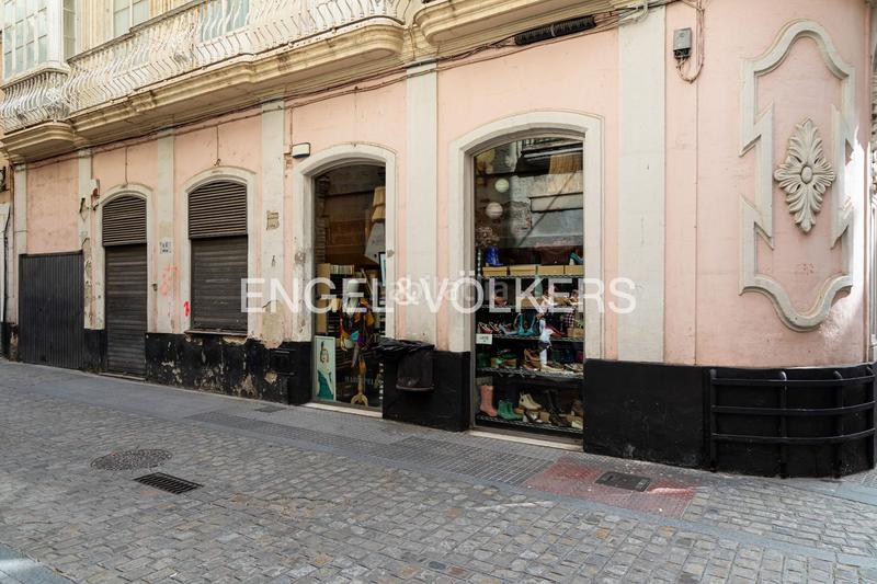 Foto 15e97435-4101-4d6d-bf09-a303a4389586. House with heating parking in Asdrúbal - Bahía Blanca Cádiz