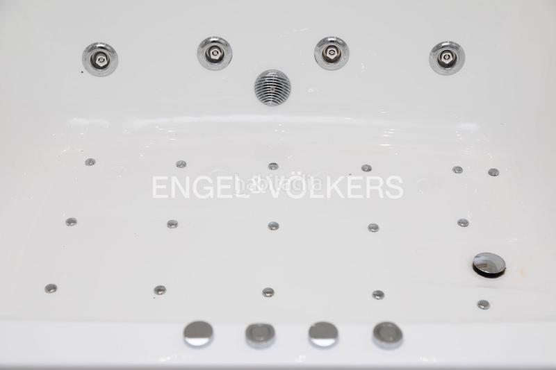 Foto 52b97ad3-ee1b-46c8-bd69-6e73d3dd79f5. Alquiler apartamento  en primera línea de mar con jacuzzi! alquiler anual . en Rota