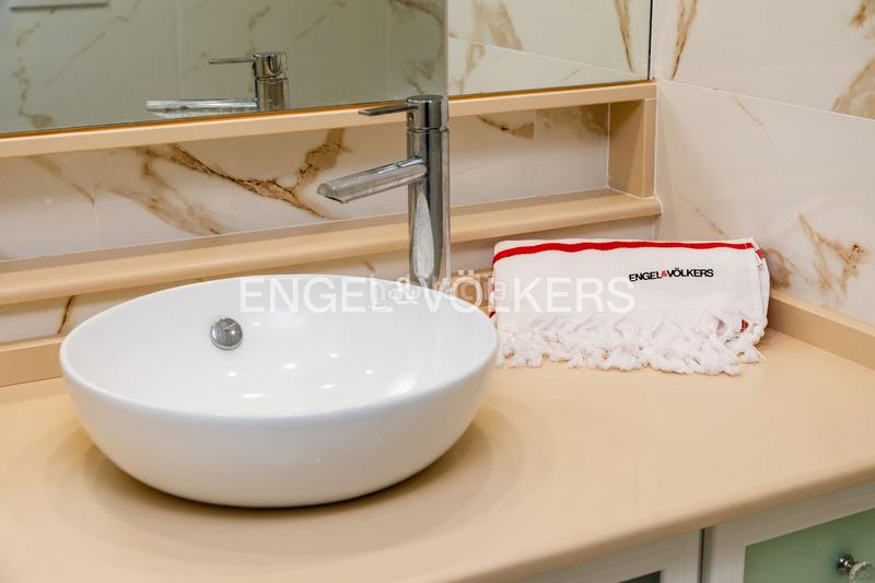 Foto 60f42efa-000e-445e-a05a-bc0c1b668578. Alquiler apartamento  en primera línea de mar con jacuzzi! alquiler anual . en Rota