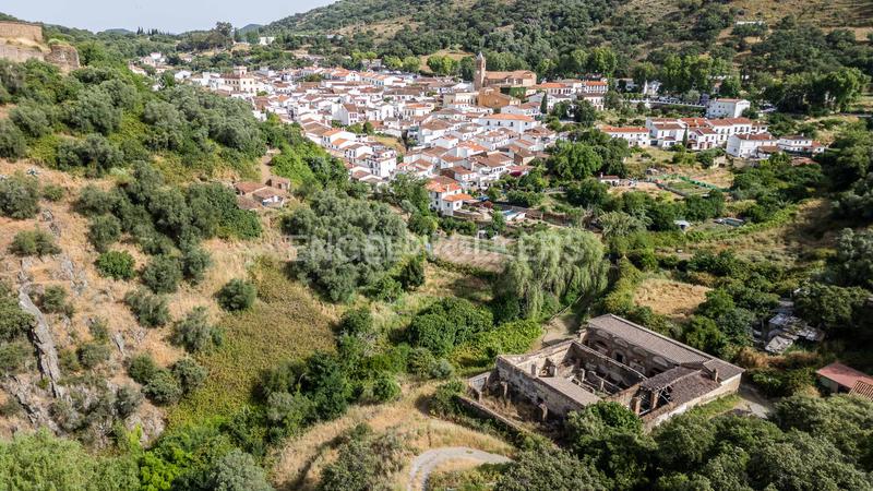 Foto 8b7f4a96-112a-4641-8831-6c3fddcedde0. Masia amb calefacció a Almonaster la Real