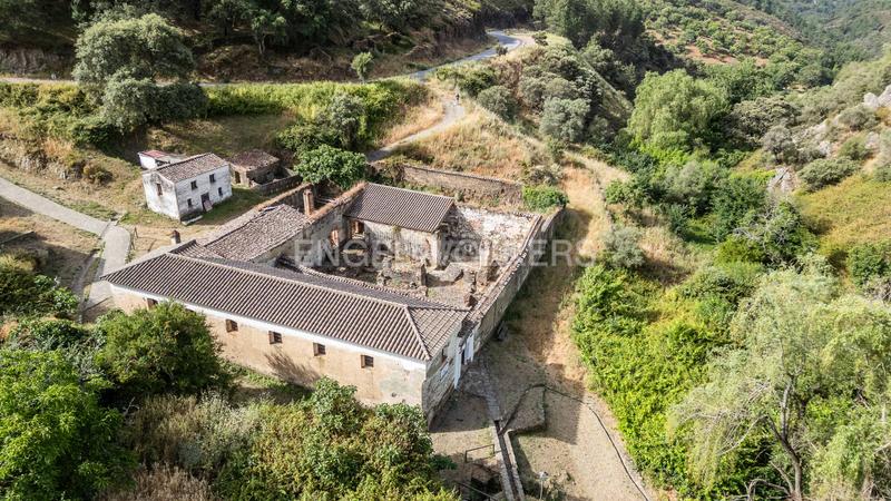 Foto a52c2a7f-f215-4640-9ad7-381ff104018d. Masia amb calefacció a Almonaster la Real