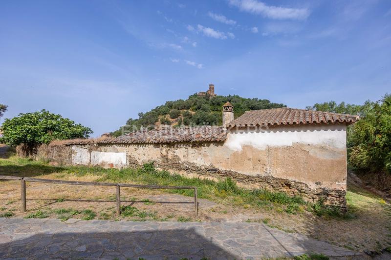Foto cd02b0d5-1c06-43a9-b91a-79825dceea4e. Masia amb calefacció a Almonaster la Real