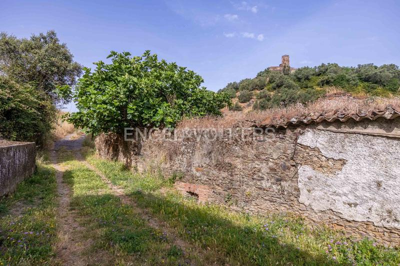 Foto dddaac21-a2f4-4c96-a70f-df0c550cbce9. Masia amb calefacció a Almonaster la Real