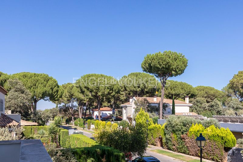 Foto 12bbdd28-b6e7-4f23-a596-0d47948ca937. Casa amb calefacció aparcament piscina a Bollullos de la Mitación
