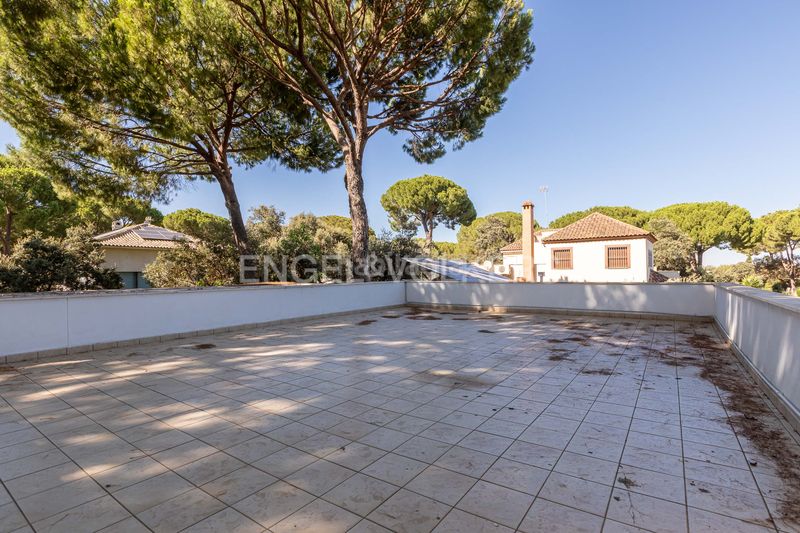 Foto 34d8ceae-5a48-4fe0-a000-c97c900a92e3. Casa amb calefacció aparcament piscina a Bollullos de la Mitación