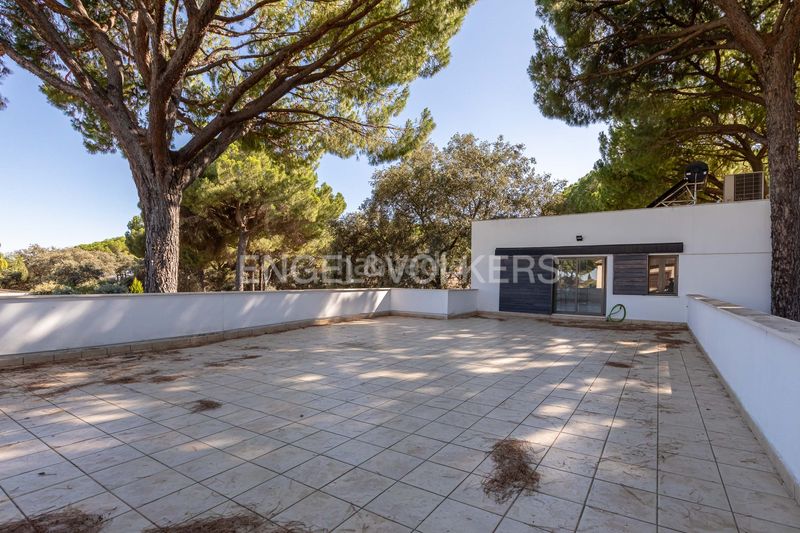 Foto 970fb2b8-bafd-4437-a816-3920036aaad8. Casa amb calefacció aparcament piscina a Bollullos de la Mitación