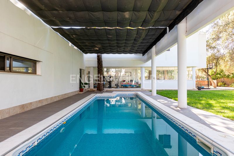 Foto f636f684-00de-4136-9811-30e9c26aa16d. Casa amb calefacció aparcament piscina a Bollullos de la Mitación