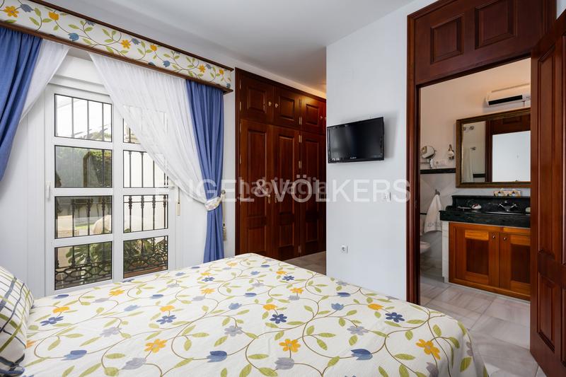 Foto 0ac9c171-b15b-4149-ad42-576f577f181c. Haus mit heizung parking pool in La Barrosa Chiclana de la Frontera