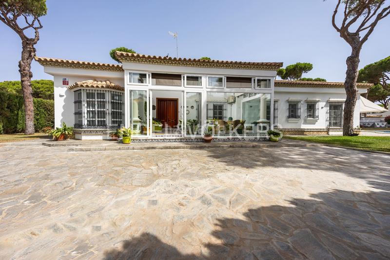 Foto 1f3f9610-4423-43cf-aee7-cf81fd5d26d7. Haus mit heizung parking pool in La Barrosa Chiclana de la Frontera