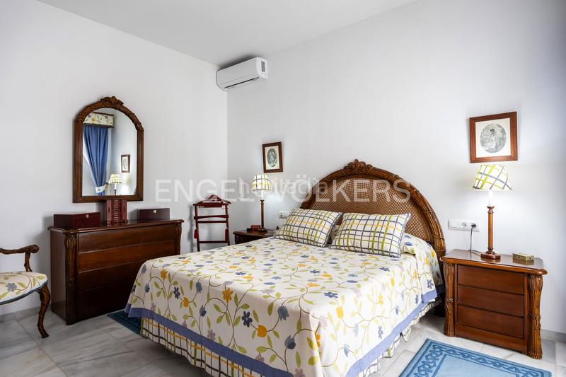 Foto 55517c78-fb23-4b89-b8a8-94083973f4c3. Haus mit heizung parking pool in La Barrosa Chiclana de la Frontera