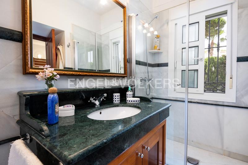 Foto a8b5ede2-406a-455b-9b2b-1f2a4648b7eb. Haus mit heizung parking pool in La Barrosa Chiclana de la Frontera