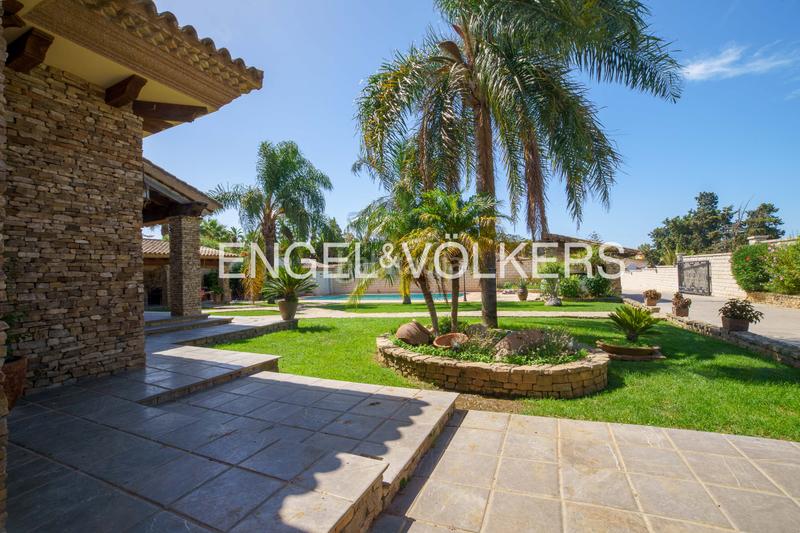 Foto 4507bc1e-41fc-41a3-8124-c04ddf7ce7bc. Casa amb calefacció aparcament piscina a Los Franceses - La Vega Chiclana de la Frontera