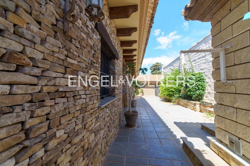 Foto d56d8e31-56ee-435c-98a8-32338fc74b1c. Casa amb calefacció aparcament piscina a Los Franceses - La Vega Chiclana de la Frontera