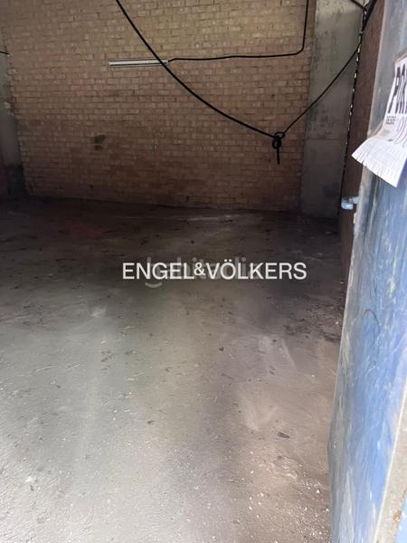 Foto ae79b445-8ad8-4893-a227-44c3ed755808. Alquiler piso excepcional local comercial de esquina en prado de san sebastián en Sevilla