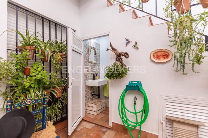 Foto 67191559-07db-407b-b1c6-997df369a212. Casa exclusiva vivienda casi a estrenar , a un paso de sevilla, con apartamento independiente. en Utrera