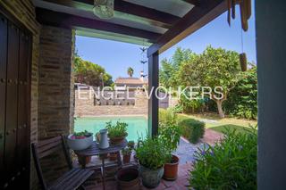 Casa a Plaza de Toros - Ayuntamiento. Lujo y armonía, impresionante chalet junto al mar en las redes