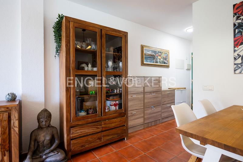 Foto 68293e2c-bdcf-4246-9a3c-5f3f66c84bc8. Apartament amb calefacció aparcament piscina a La Barrosa Chiclana de la Frontera