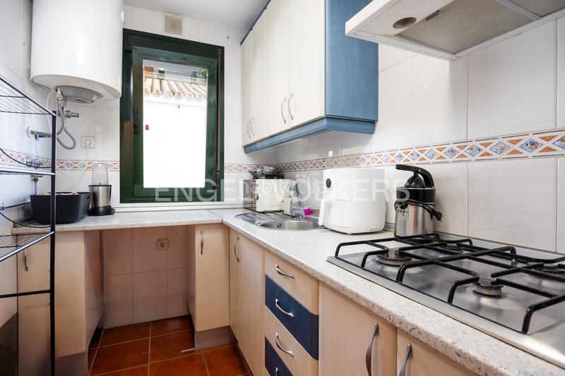 Foto c8b01a85-29ce-47a7-ae11-90ab25313e34. Apartament amb calefacció aparcament piscina a La Barrosa Chiclana de la Frontera