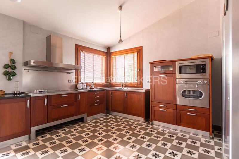 Foto 2c7c3450-443b-4ad2-8f62-1e480d14f8f4. Casa con riscaldamento parcheggio in Condequinto Montequinto