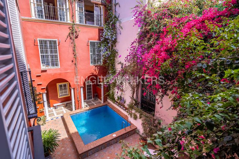 Foto 0e6ef96f-f09f-4b52-a8d1-d45be06063c1. Casa con riscaldamento parcheggio piscina in Alfalfa - Santa Cruz Sevilla