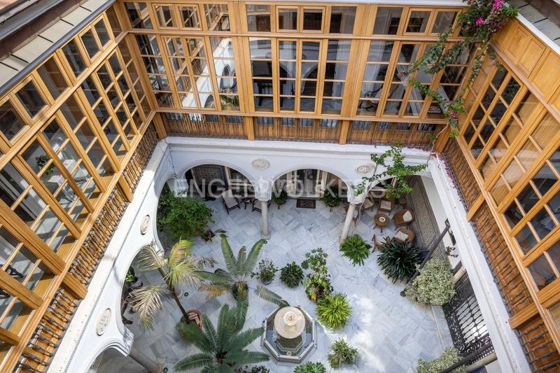 Foto 363c3b31-f62b-4199-b0b1-c37cb99e5a24. Casa con riscaldamento parcheggio piscina in Alfalfa - Santa Cruz Sevilla