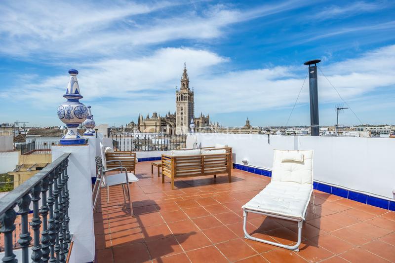 Foto 6d0cfbba-85a7-4446-80bc-dbc118e6170a. Casa con riscaldamento parcheggio piscina in Alfalfa - Santa Cruz Sevilla