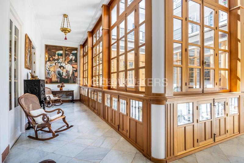 Foto 8fbf10e0-0d1c-489a-ace7-d6a5d79c4227. Casa con riscaldamento parcheggio piscina in Alfalfa - Santa Cruz Sevilla