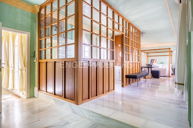 Foto a5036bf2-7ac4-42ff-80fe-87b22bcf01f1. Casa con riscaldamento parcheggio piscina in Alfalfa - Santa Cruz Sevilla