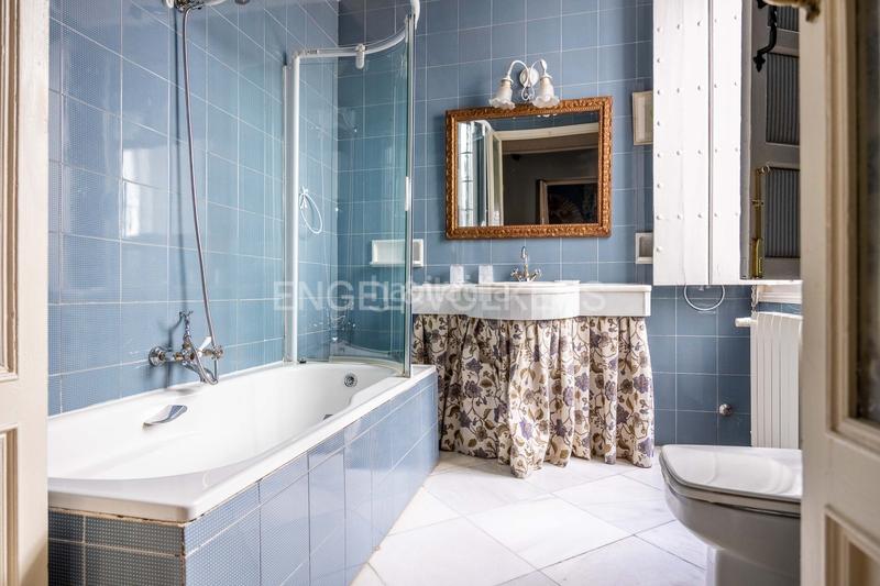 Foto b69a01fd-219e-4c5f-9834-05d8385eb596. Casa con riscaldamento parcheggio piscina in Alfalfa - Santa Cruz Sevilla