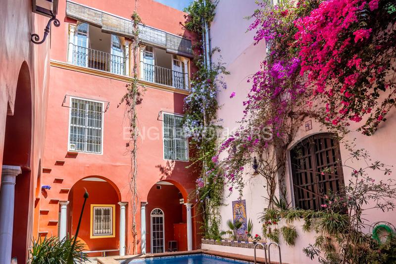 Foto b6a602f9-81f3-4c45-a388-4dc8c8e88d03. Casa con riscaldamento parcheggio piscina in Alfalfa - Santa Cruz Sevilla