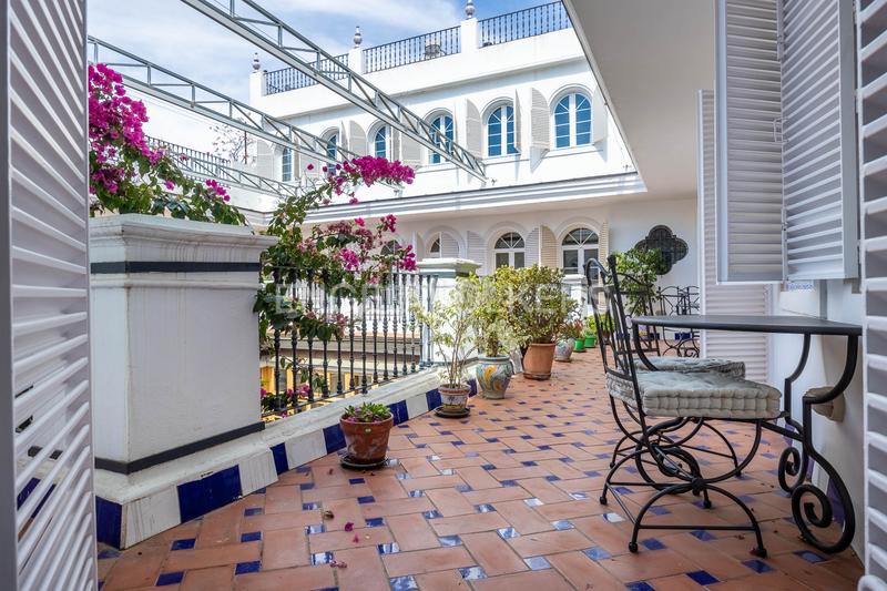 Foto cc1afedc-ed0e-40dc-a45c-da3da09da00f. Casa con riscaldamento parcheggio piscina in Alfalfa - Santa Cruz Sevilla