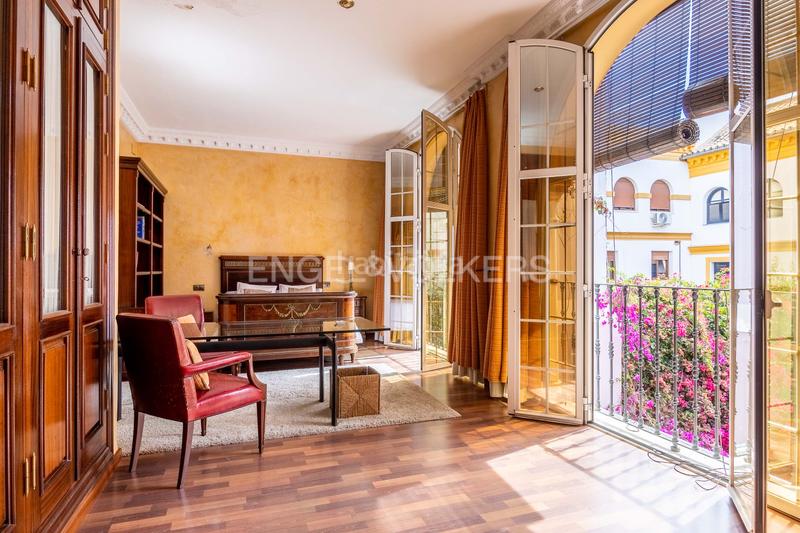 Foto d196fb9d-3f76-4f20-bec0-4d1f74c9323c. Casa con riscaldamento parcheggio piscina in Alfalfa - Santa Cruz Sevilla