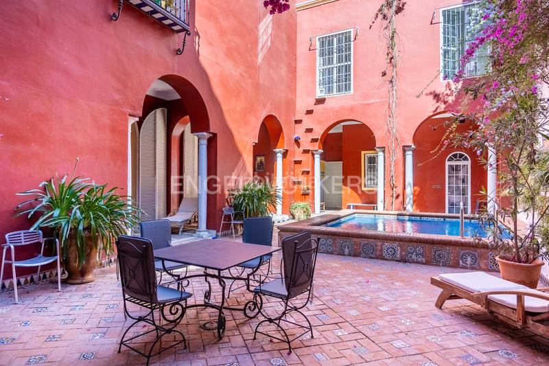 Foto ed7efa1d-1265-4a00-98d4-d989f1bec245. Casa con riscaldamento parcheggio piscina in Alfalfa - Santa Cruz Sevilla