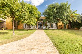 Maison  Calle manuel osuna. Tradición y encanto en umbrete, el corazón del aljarafe