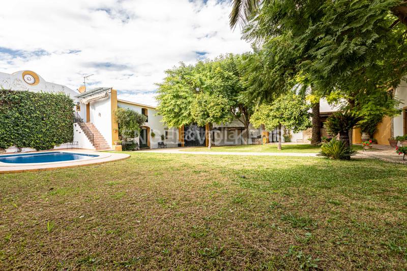 Foto c8e26b37-dc0c-4934-a471-bb2bea4b9306. Casa con riscaldamento parcheggio piscina in Umbrete