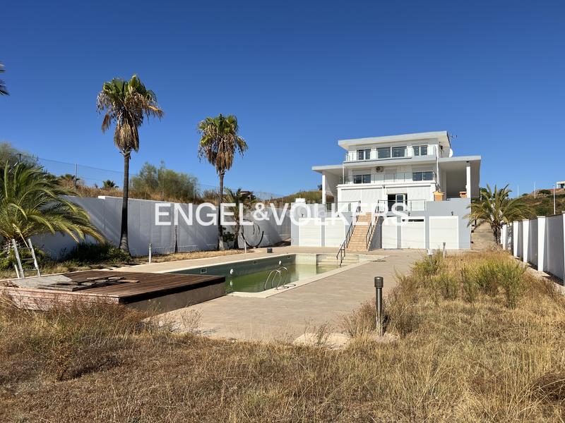 Foto 5cb3b801-1e40-4483-a687-13bd953ed92d. Casa amb calefacció aparcament piscina a Costa Esuri Ayamonte