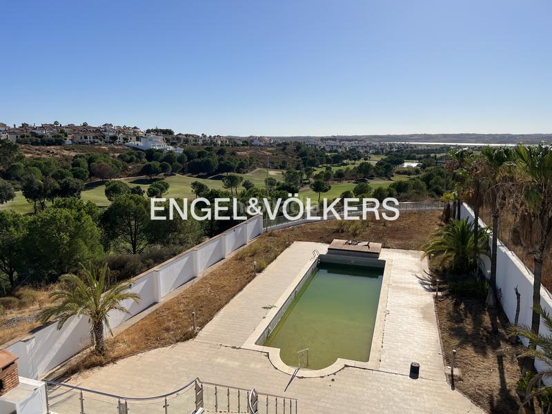 Foto 604b8c38-570c-472d-b8b7-cef732ac6bc0. Casa amb calefacció aparcament piscina a Costa Esuri Ayamonte