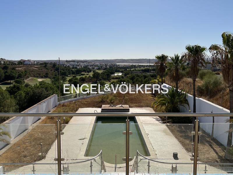 Foto be084cf5-30ab-4423-9ee4-ca33cfb18ab9. Casa amb calefacció aparcament piscina a Costa Esuri Ayamonte