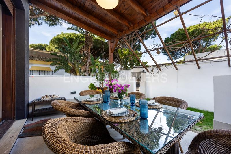 Foto 0ad00a85-6d09-4bb1-918a-fe0f0ce5cc28. Casa con riscaldamento parcheggio piscina in La Barrosa Chiclana de la Frontera