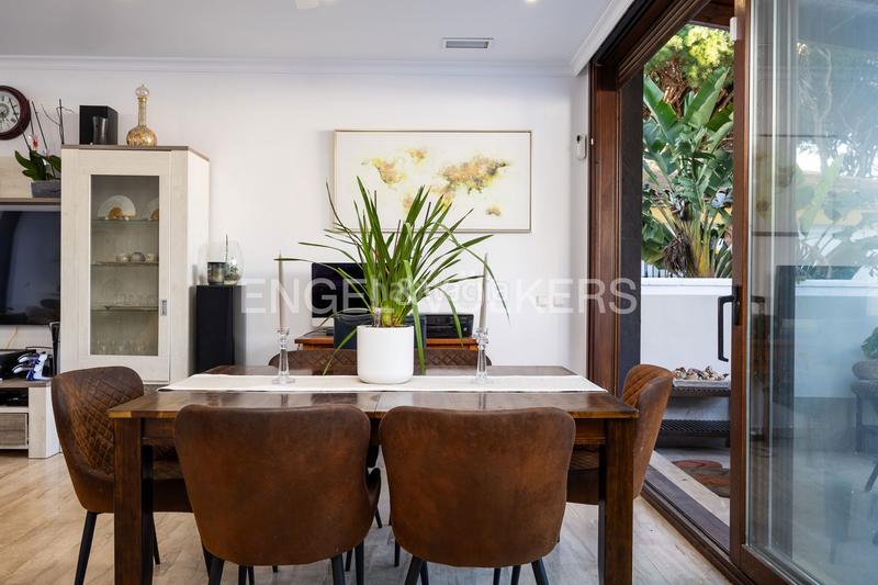 Foto 119fdbe4-7550-480b-837c-45cea440d4fc. Casa con riscaldamento parcheggio piscina in La Barrosa Chiclana de la Frontera