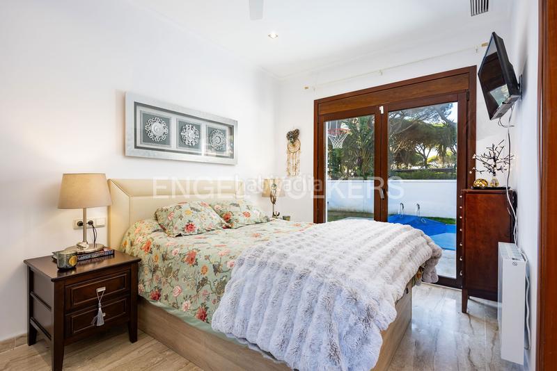 Foto 20c1bbce-943a-474d-8007-790aabab7c30. Casa con riscaldamento parcheggio piscina in La Barrosa Chiclana de la Frontera