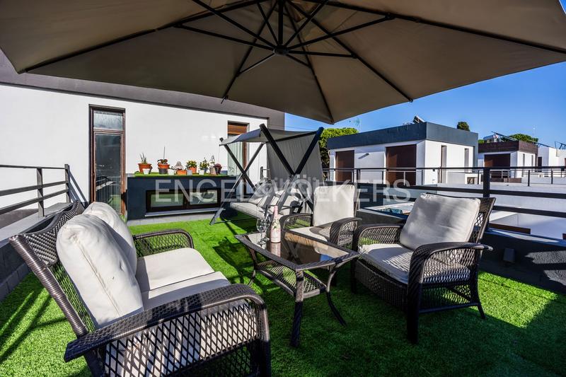 Foto 5b88b42d-48c3-492d-8fa0-c5fc14faf1bc. Casa con riscaldamento parcheggio piscina in La Barrosa Chiclana de la Frontera