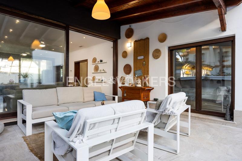 Foto bb2ef149-fe3f-410f-89ba-e445f57fb2a9. Casa con riscaldamento parcheggio piscina in La Barrosa Chiclana de la Frontera