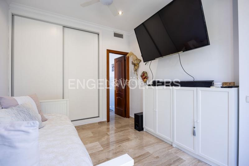 Foto f0fba6c4-d806-42ed-a200-3e52a98fd4d2. Casa con riscaldamento parcheggio piscina in La Barrosa Chiclana de la Frontera