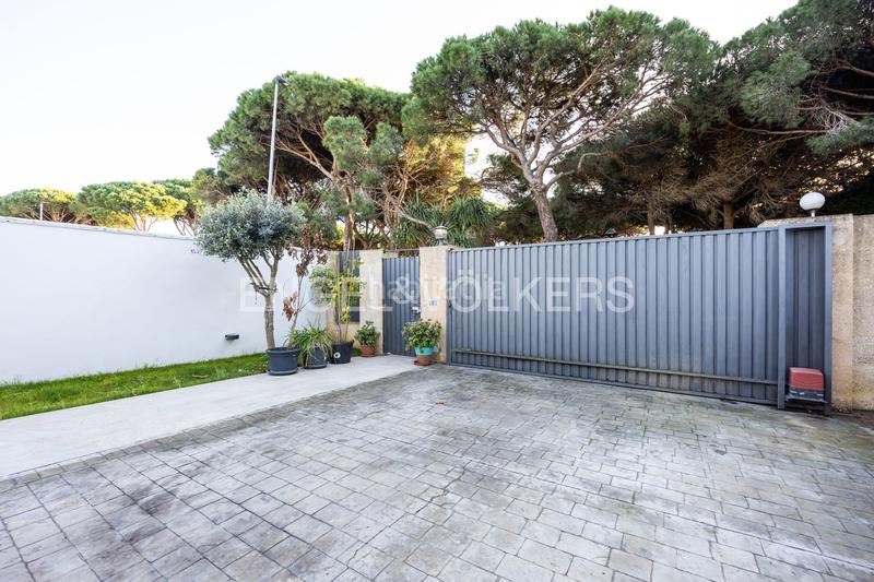 Foto f612c711-beb6-4db8-900c-69e547ebfd41. Casa con riscaldamento parcheggio piscina in La Barrosa Chiclana de la Frontera