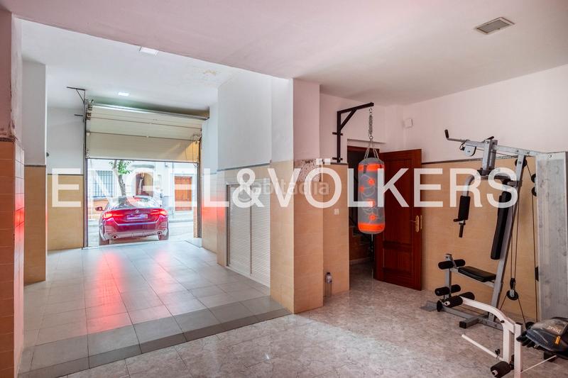 Foto 4a93e337-78e1-428b-b2ab-7c055d123e3b. Casa con riscaldamento parcheggio in Barrio León Sevilla