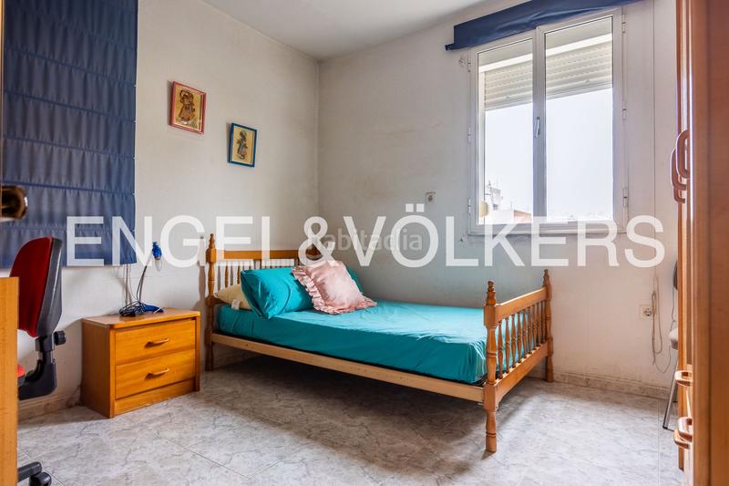 Foto 6c70653a-c8b9-4780-9def-9072f6e19526. Casa con riscaldamento parcheggio in Barrio León Sevilla