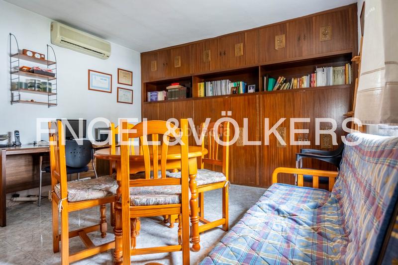 Foto 7803d23c-9886-42b8-b914-7c6e4ce4f3bc. Casa con riscaldamento parcheggio in Barrio León Sevilla